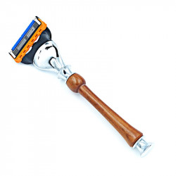 Rasoir avec manche en bois de mirabellier et lame Gillette fusion 5.