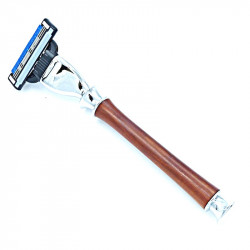 Rasoir  avec manche en bois de mirabellier pour lame Gillette  mach 3 .