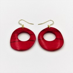 Boucles d'oreille en bois de hêtre teinté rouge